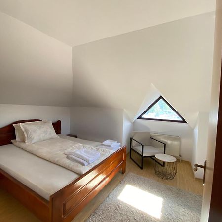 Mat & Edw Room Campulung Moldovenesc Bagian luar foto